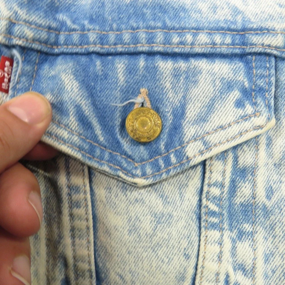VINTAGE Levis Denim Jacket Large Made in USA Acid Wash Custom Trucker Type II
